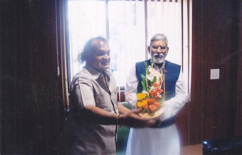 MGM'S Secratary Ankushrao Kadam with Editor Shivnath Rathi