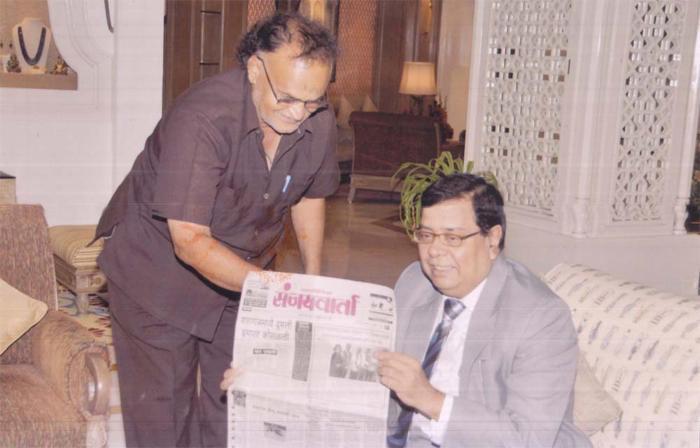 Ex. Chief Secretary of Maharashtra Bhantiya with Shivnath Rathi